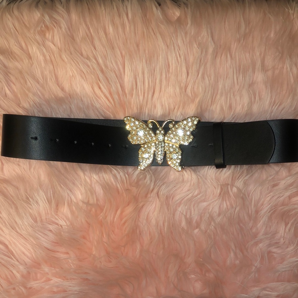 Women’s Butterfly Belt. Never worn new without tags. Please read full details.